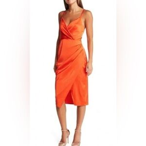 Adelyn Rae Lydia Open Back Sateen Dress in Chili Red. Size Small. EUC